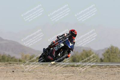 media/Dec-01-2025-Moto Forza (Mon) [[2daa91e15f]]/2-Intermediate Group/Session 2 Turn 9 Entry/